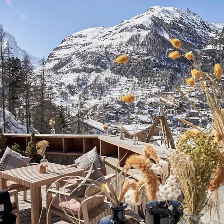 Otel Cervo Mountain
